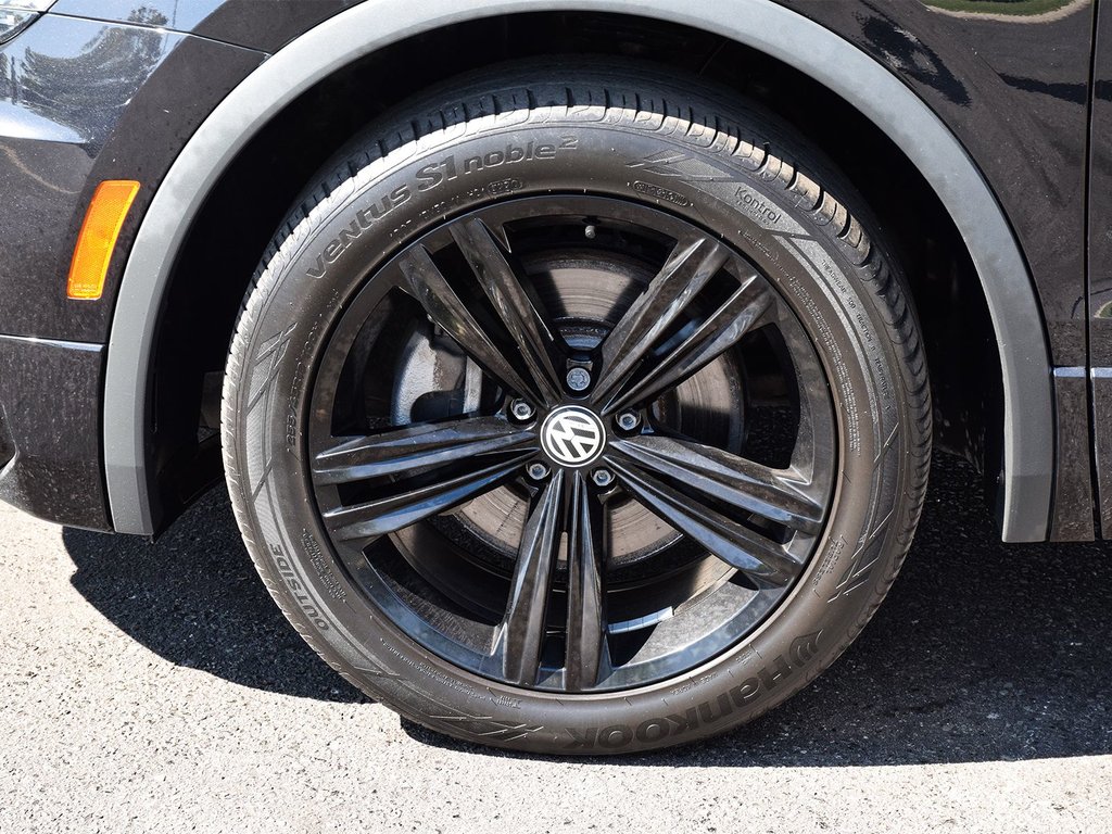 2021 Volkswagen Tiguan Highline in Mississauga, Ontario - 5 - w1024h768px