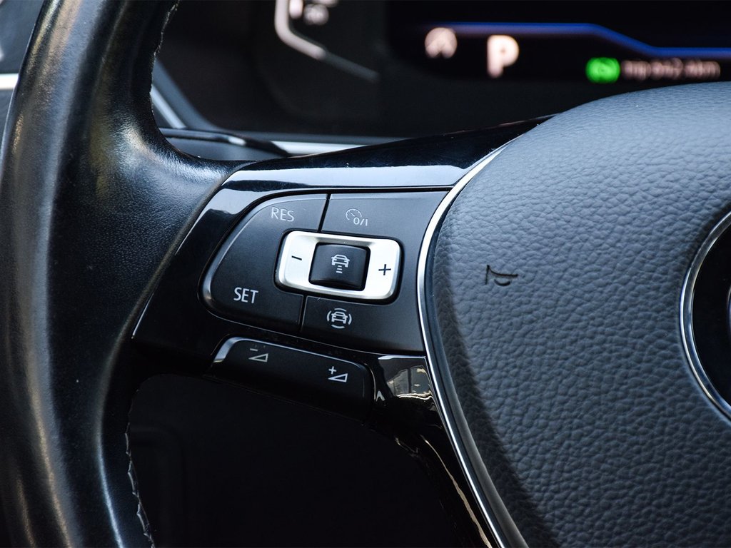 2021 Volkswagen Tiguan Highline in Mississauga, Ontario - 21 - w1024h768px
