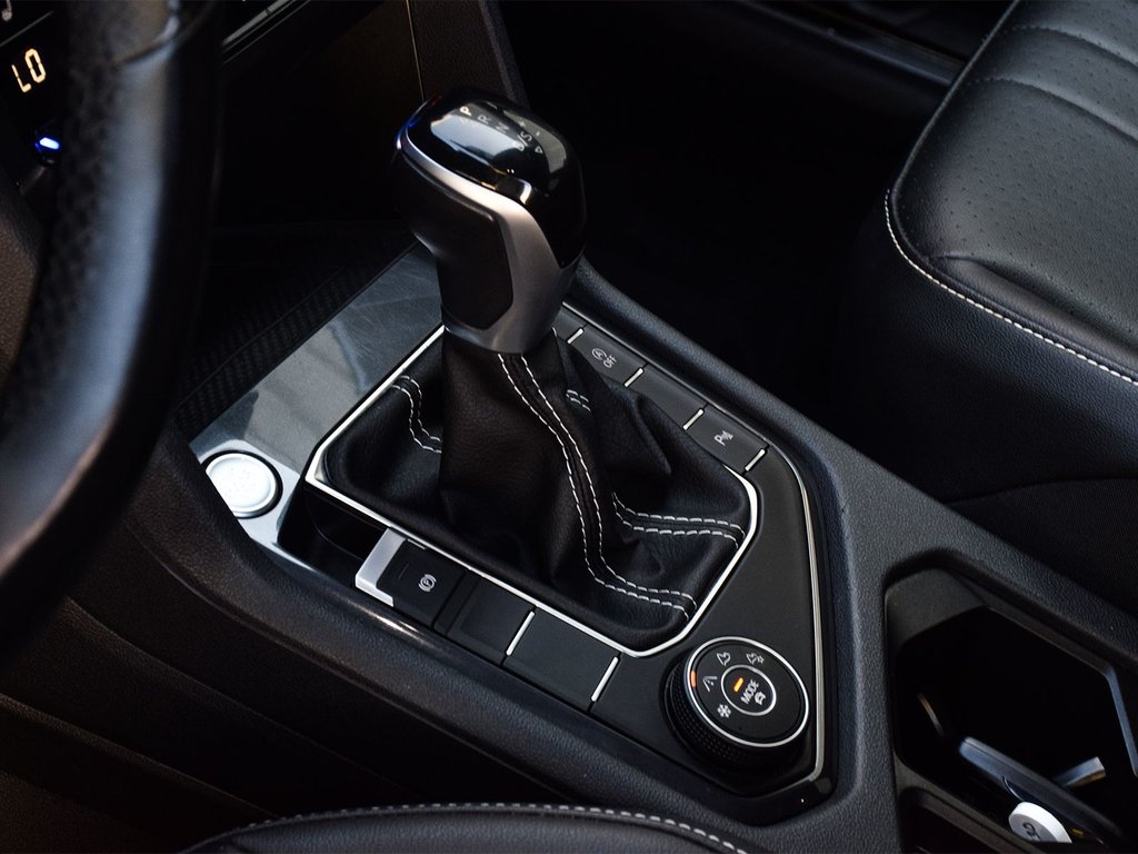 2022 Volkswagen Tiguan Comfortline R-Line Black Edition in Mississauga, Ontario - 9 - w1024h768px