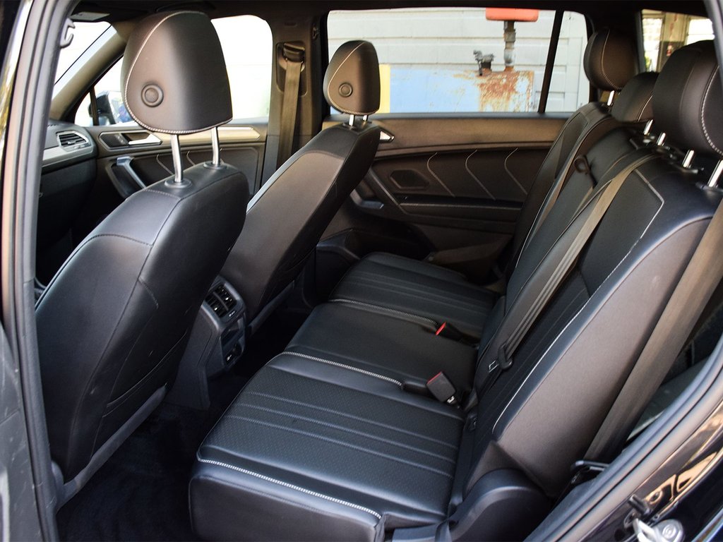 2022 Volkswagen Tiguan Comfortline R-Line Black Edition in Mississauga, Ontario - 12 - w1024h768px