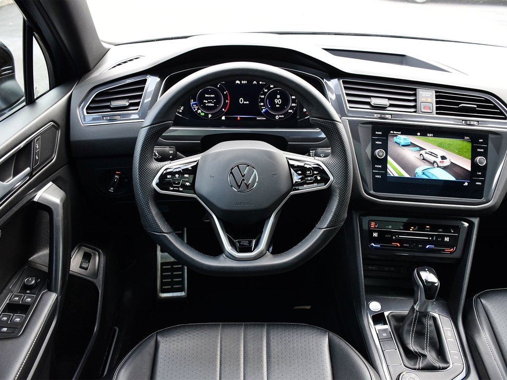 2022 Volkswagen Tiguan Comfortline R-Line Black Edition in Mississauga, Ontario - 20 - w1024h768px
