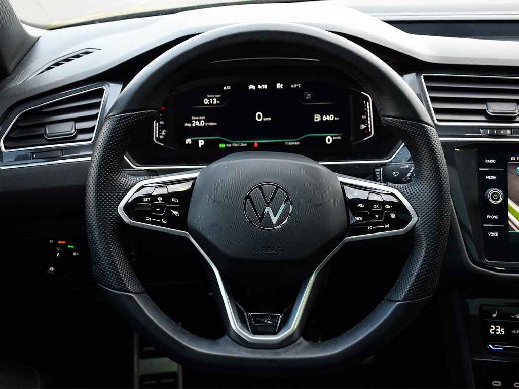 2022 Volkswagen Tiguan Comfortline R-Line Black Edition in Mississauga, Ontario - 19 - w1024h768px
