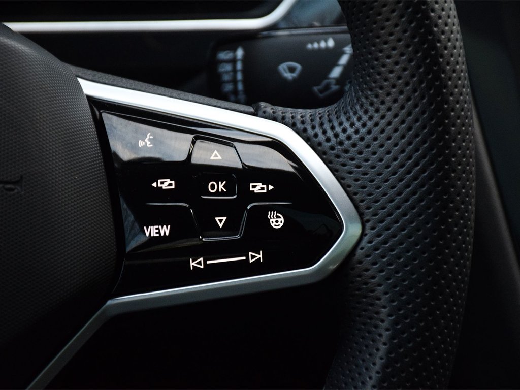 2022 Volkswagen Tiguan Comfortline R-Line Black Edition in Mississauga, Ontario - 22 - w1024h768px