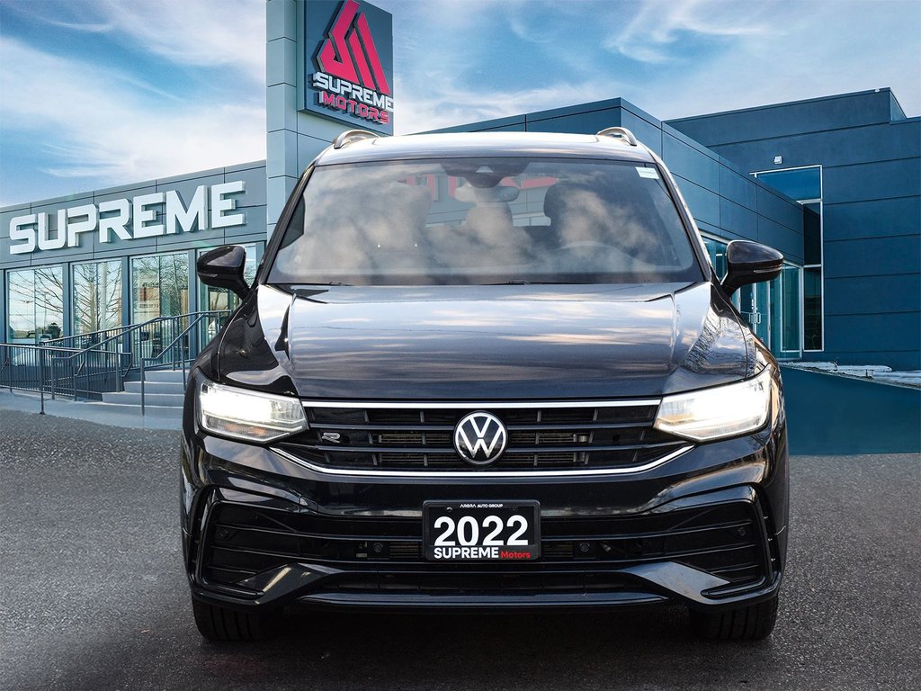2022 Volkswagen Tiguan Comfortline R-Line Black Edition in Mississauga, Ontario - 2 - w1024h768px