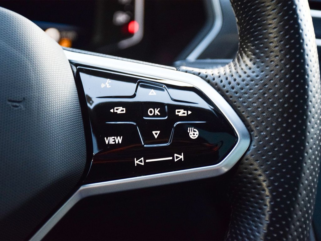 2022 Volkswagen Tiguan Highline R-Line in Mississauga, Ontario - 19 - w1024h768px