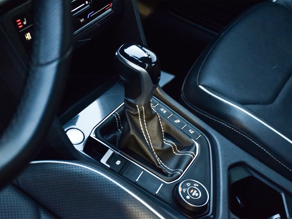 2022 Volkswagen Tiguan Highline R-Line in Mississauga, Ontario - 7 - w1024h768px