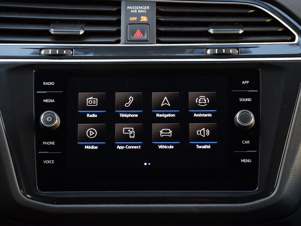 2022 Volkswagen Tiguan Comfortline in Mississauga, Ontario - 14 - w1024h768px