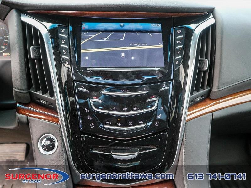 Surgenor Ottawa 2015 Cadillac Escalade Premium