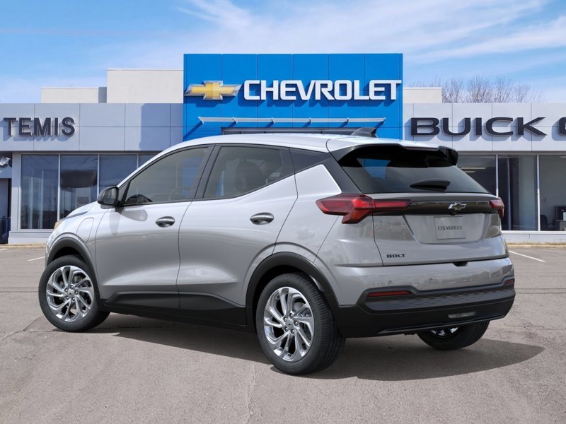 2027 Chevrolet Bolt in Témiscouata-sur-le-Lac, Quebec - 3 - w1024h768px