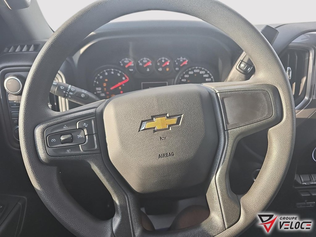 2026 Chevrolet Silverado 1500 in Témiscouata-sur-le-Lac, Quebec - 9 - w1024h768px