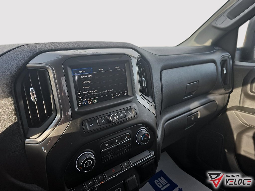 2026 Chevrolet Silverado 1500 in Témiscouata-sur-le-Lac, Quebec - 11 - w1024h768px