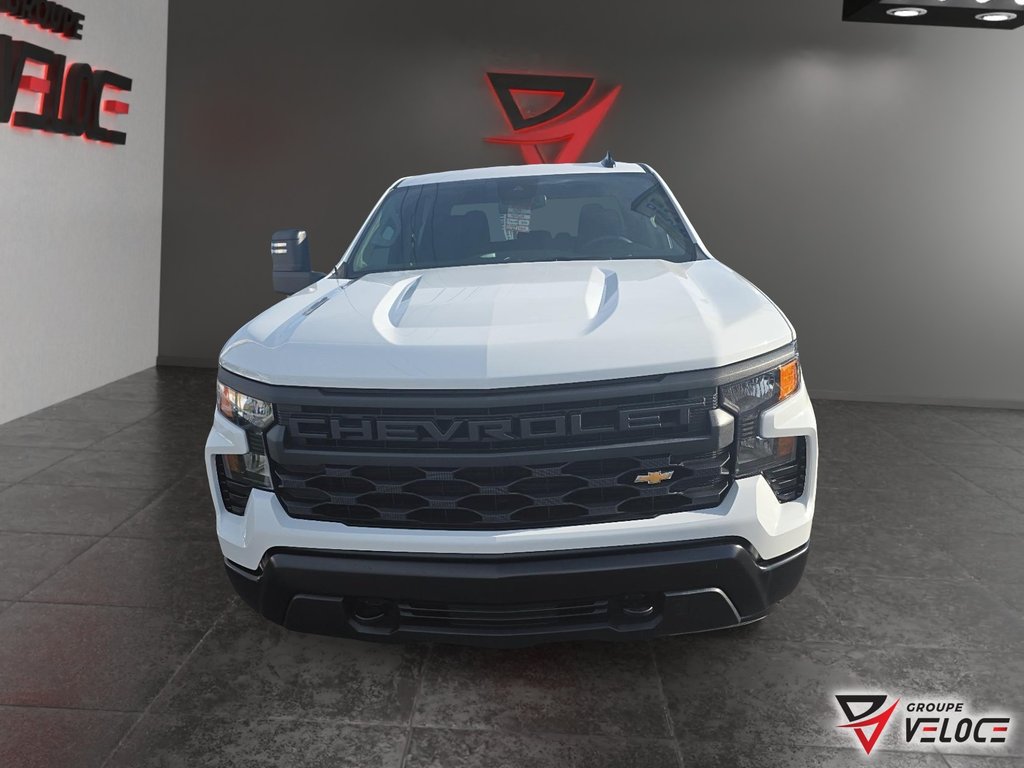 2026 Chevrolet Silverado 1500 in Témiscouata-sur-le-Lac, Quebec - 2 - w1024h768px