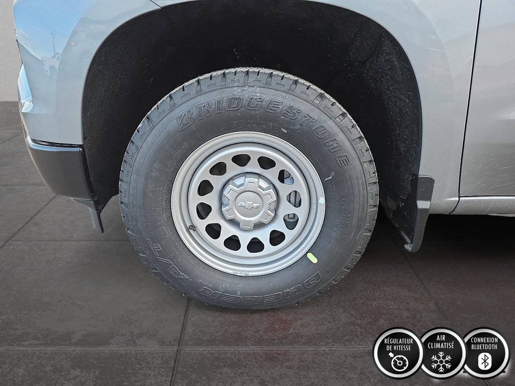 Chevrolet Silverado 1500  2026 à Témiscouata-sur-le-Lac, Québec - 6 - w1024h768px