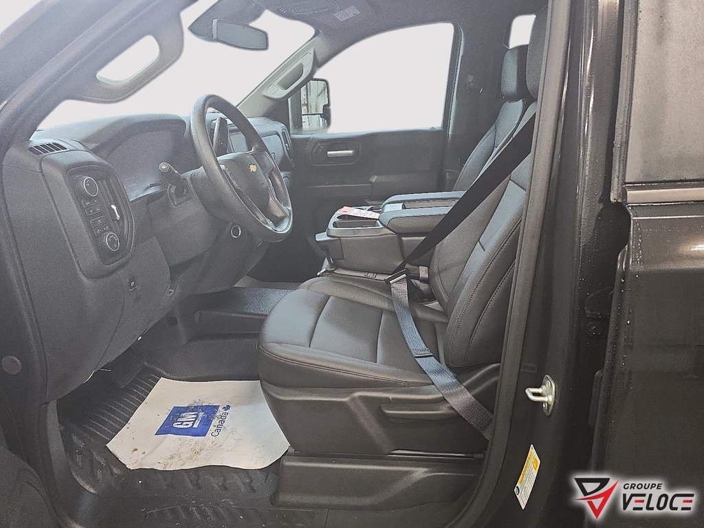 Chevrolet Silverado 1500  2026 à Témiscouata-sur-le-Lac, Québec - 8 - w1024h768px