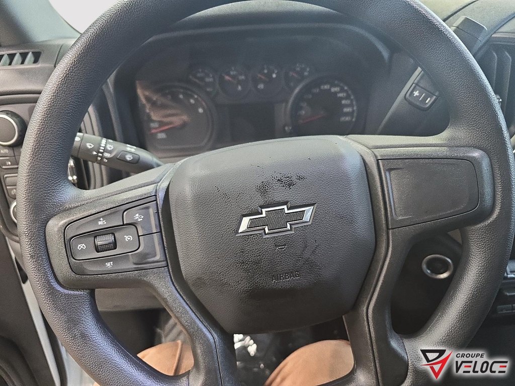 Chevrolet Silverado 1500  2026 à Témiscouata-sur-le-Lac, Québec - 10 - w1024h768px