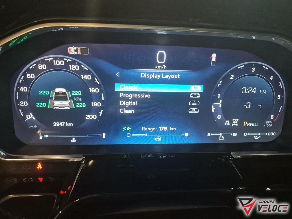 2026 Chevrolet Silverado 1500 LT in Riviere-du-Loup, Quebec - 10 - w1024h768px