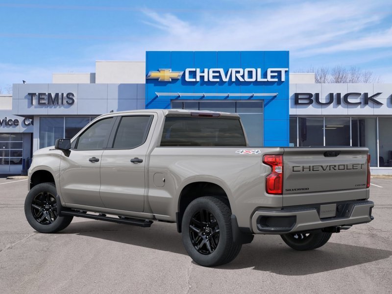 2026 Chevrolet Silverado 1500 in Témiscouata-sur-le-Lac, Quebec - 3 - w1024h768px