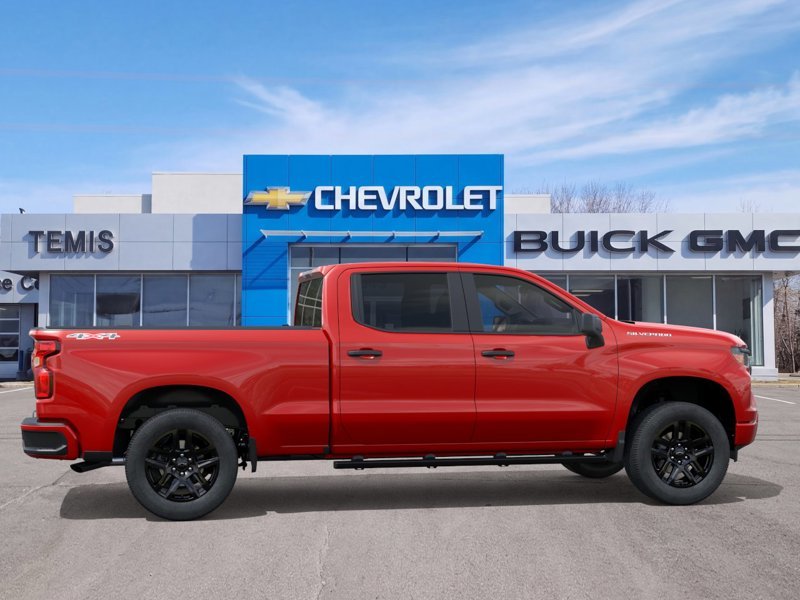 2026 Chevrolet Silverado 1500 in Témiscouata-sur-le-Lac, Quebec - 5 - w1024h768px