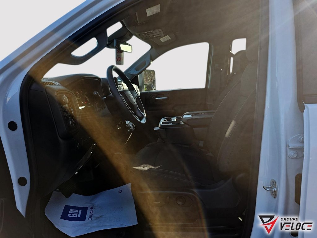 2026 Chevrolet Silverado 2500 HD in Témiscouata-sur-le-Lac, Quebec - 8 - w1024h768px