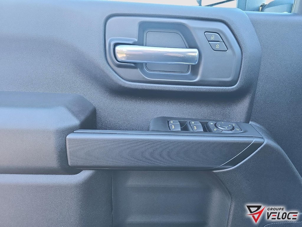 2026 Chevrolet Silverado 2500 HD in Témiscouata-sur-le-Lac, Quebec - 10 - w1024h768px