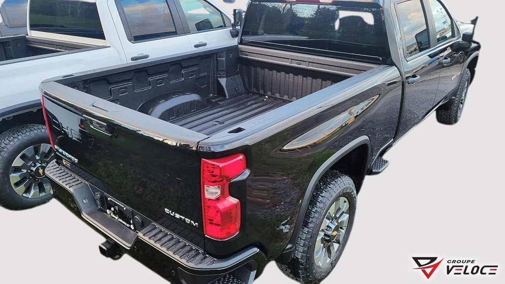 2026 Chevrolet Silverado 2500 HD in Témiscouata-sur-le-Lac, Quebec - 3 - w1024h768px