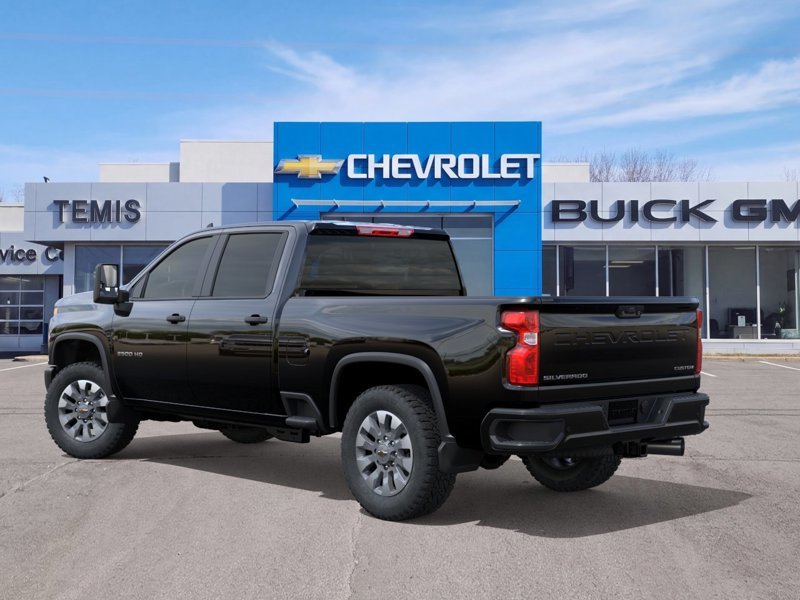 2026 Chevrolet Silverado 2500 HD in Témiscouata-sur-le-Lac, Quebec - 3 - w1024h768px
