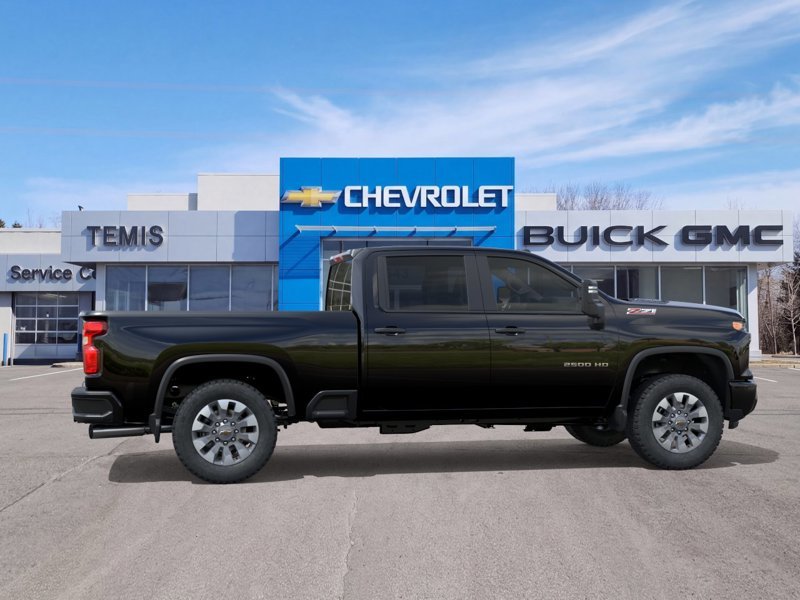 2026 Chevrolet Silverado 2500 HD in Témiscouata-sur-le-Lac, Quebec - 5 - w1024h768px