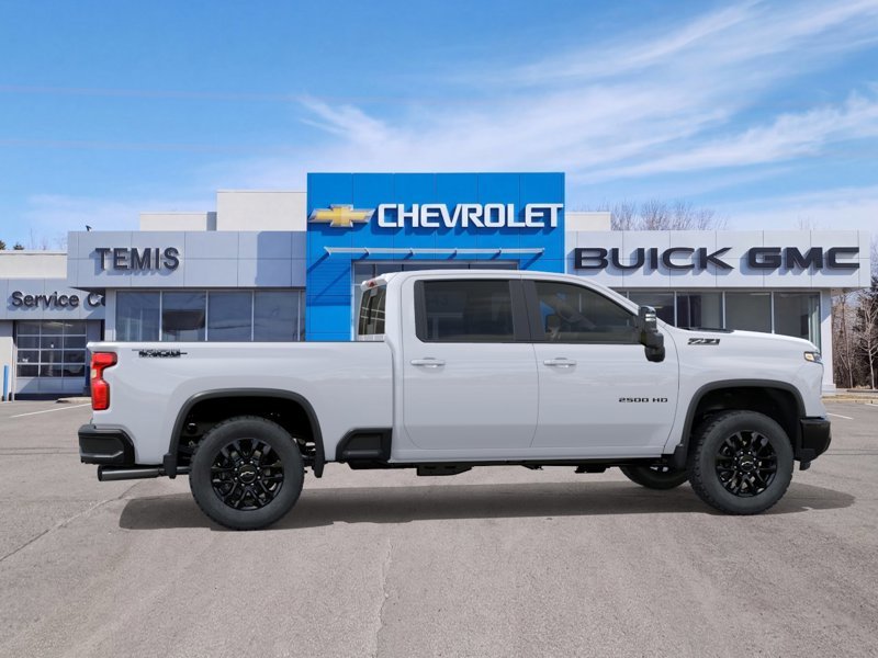 Chevrolet Silverado 2500 HD  2026 à Témiscouata-sur-le-Lac, Québec - 5 - w1024h768px