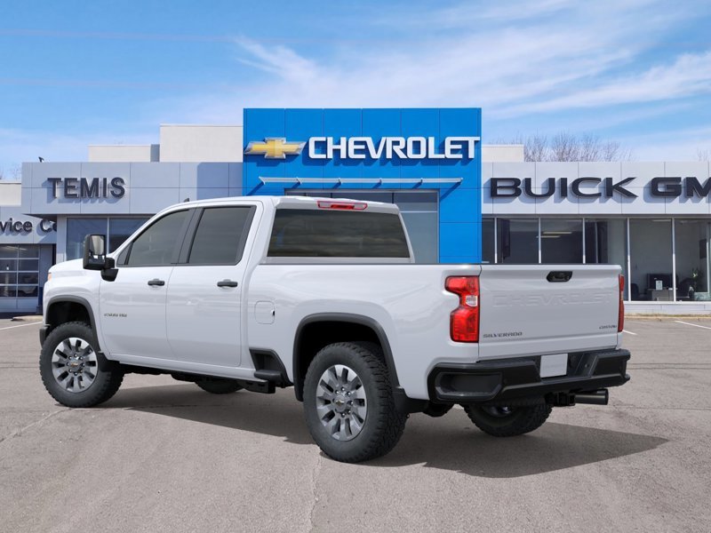 2026 Chevrolet Silverado 2500 HD in Témiscouata-sur-le-Lac, Quebec - 3 - w1024h768px