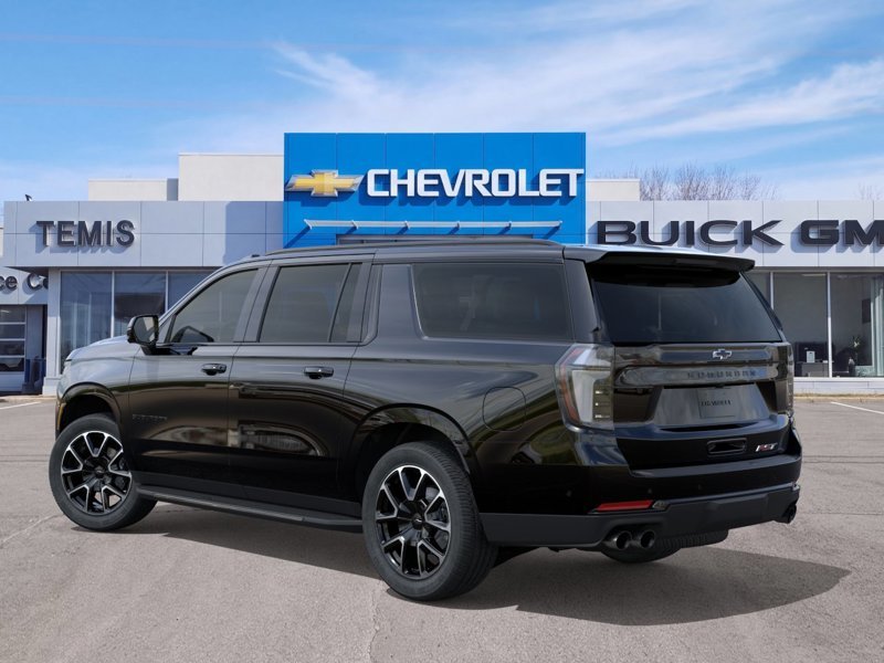 Chevrolet Suburban RST 2026 à Rivière-du-Loup, Québec - 3 - w1024h768px