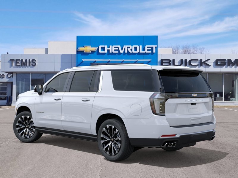 2026 Chevrolet Suburban in Témiscouata-sur-le-Lac, Quebec - 3 - w1024h768px