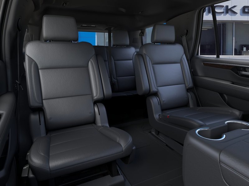 2027 Chevrolet Tahoe LT in Riviere-du-Loup, Quebec - 17 - w1024h768px