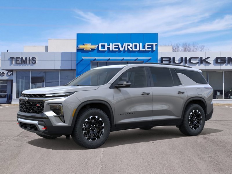 2027 Chevrolet Traverse Z71 in Riviere-du-Loup, Quebec - 2 - w1024h768px