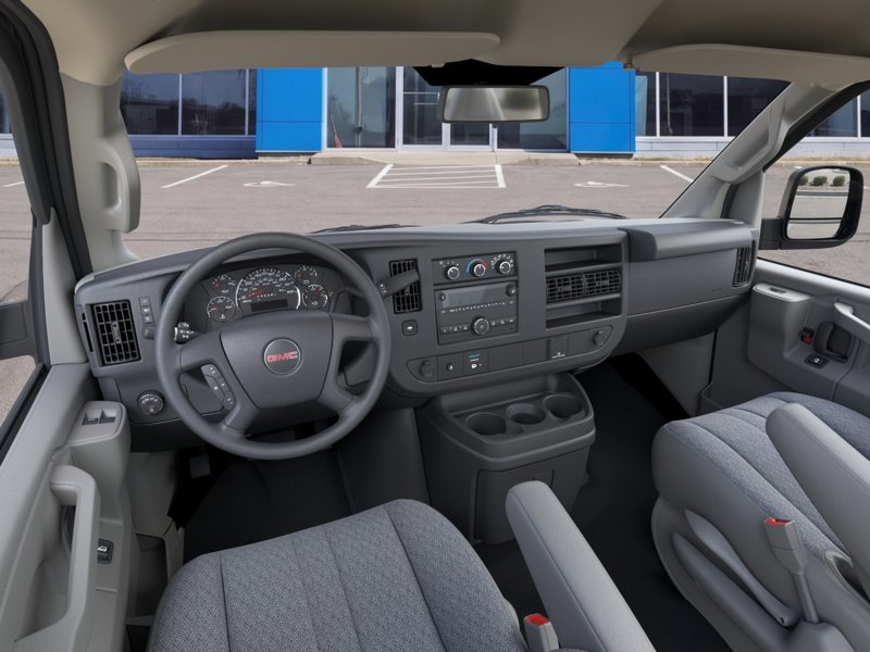 GMC Savana Cutaway 3500  2026 à Témiscouata-sur-le-Lac, Québec - 15 - w1024h768px