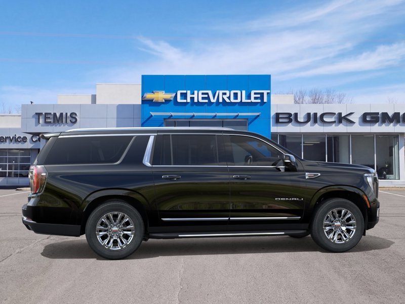 Véhicules utilitaires GMC Yukon XL  2026 à Témiscouata-sur-le-Lac, Québec - 5 - w1024h768px