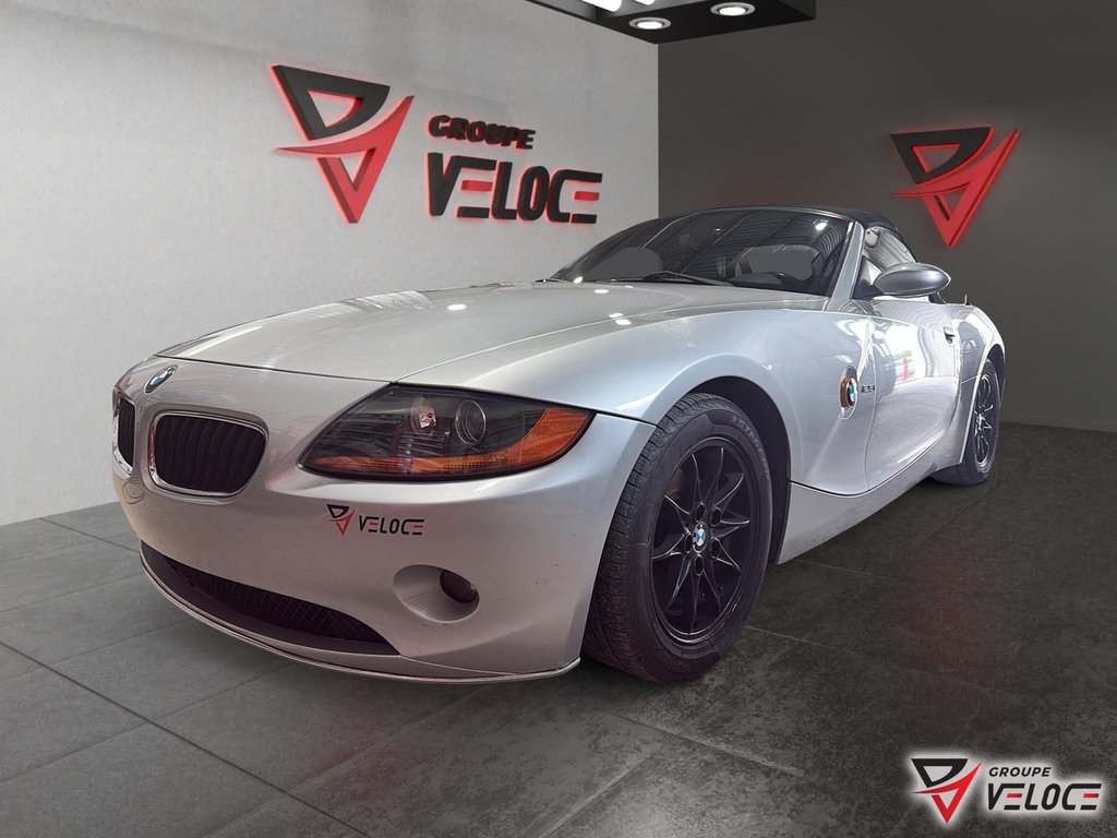 2003 BMW Z4 2.5i in Riviere-du-Loup, Quebec - 1 - w1024h768px