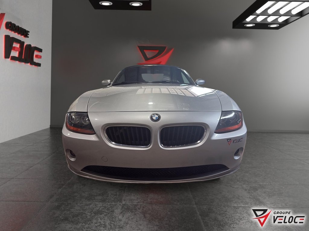 2003 BMW Z4 2.5i in Riviere-du-Loup, Quebec - 2 - w1024h768px