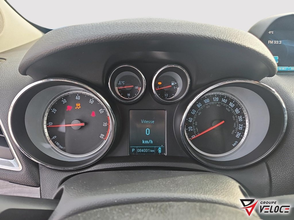 2014 Buick Encore Convenience *FWD, SIEGES CHAUFFANTS* in Riviere-du-Loup, Quebec - 13 - w1024h768px