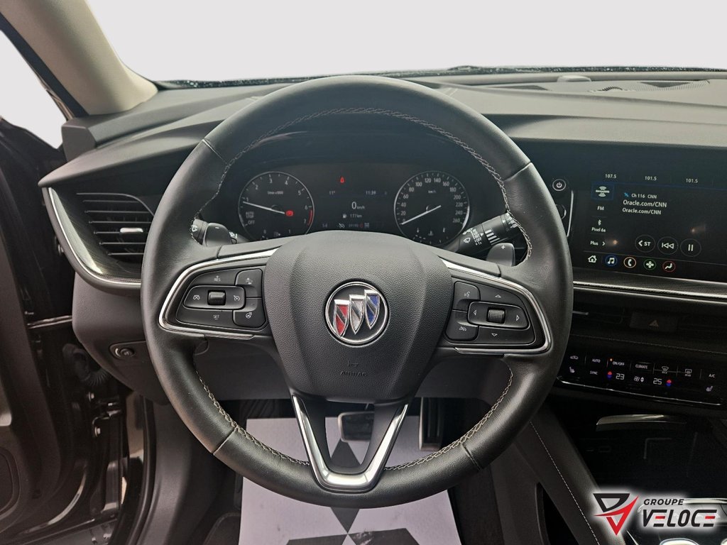 Buick ENVISION Preferred *SPORT TOURING, MAGS NOIR, BEAU LOOK* 2023 à Rivière-du-Loup, Québec - 10 - w1024h768px