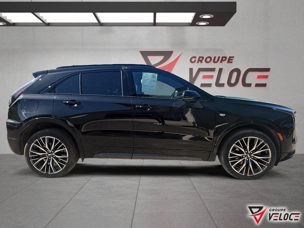 Cadillac XT4 AWD Sport *CUIR, TOIT, NAV, MAGS 20PO* 2024 à Rivière-du-Loup, Québec - 4 - w1024h768px