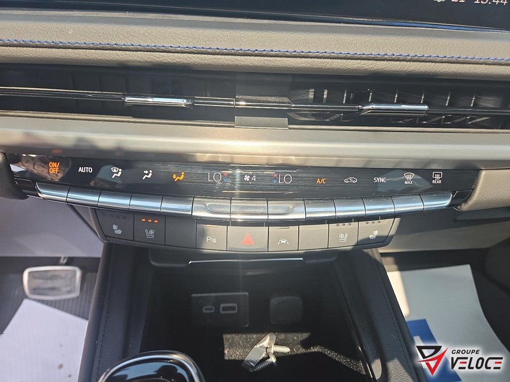 Cadillac XT4 AWD Sport *CUIR, TOIT, NAV, MAGS 20PO* 2024 à Rivière-du-Loup, Québec - 14 - w1024h768px