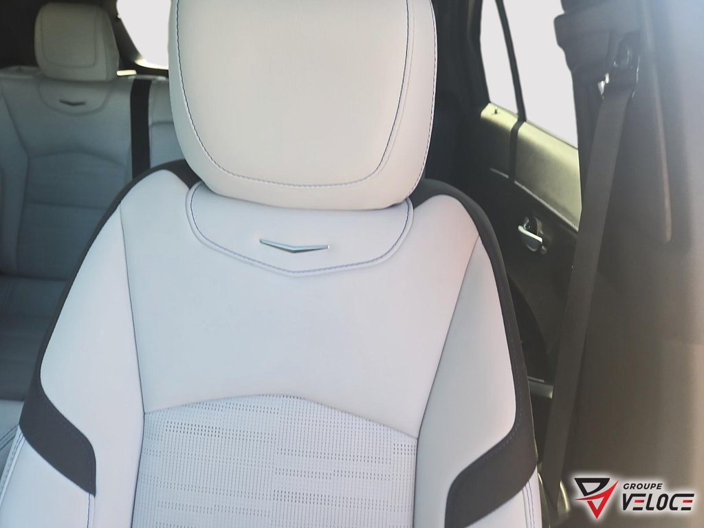 Cadillac XT4 AWD Sport *CUIR, TOIT, NAV, MAGS 20PO* 2024 à Rivière-du-Loup, Québec - 19 - w1024h768px