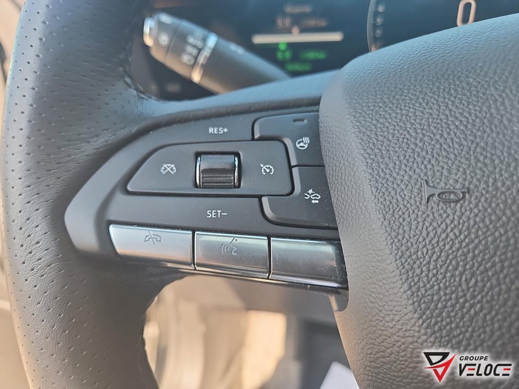 Cadillac XT4 AWD Sport *CUIR, TOIT, NAV, MAGS 20PO* 2024 à Rivière-du-Loup, Québec - 15 - w1024h768px