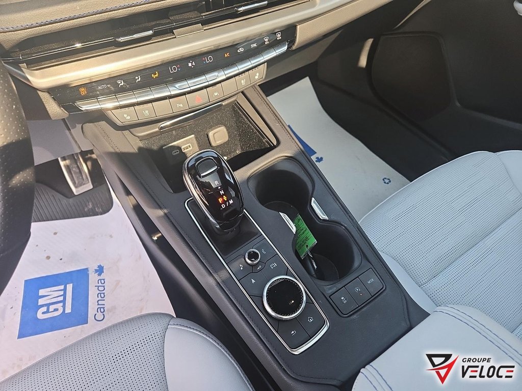Cadillac XT4 AWD Sport *CUIR, TOIT, NAV, MAGS 20PO* 2024 à Rivière-du-Loup, Québec - 17 - w1024h768px