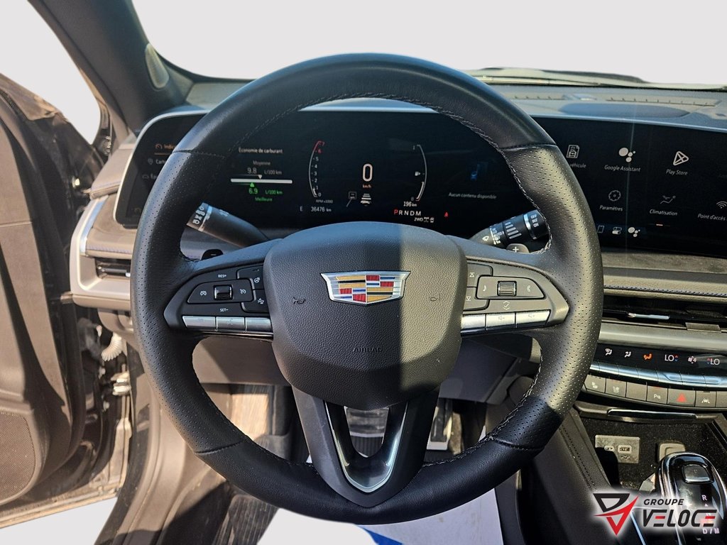 Cadillac XT4 AWD Sport *CUIR, TOIT, NAV, MAGS 20PO* 2024 à Rivière-du-Loup, Québec - 12 - w1024h768px