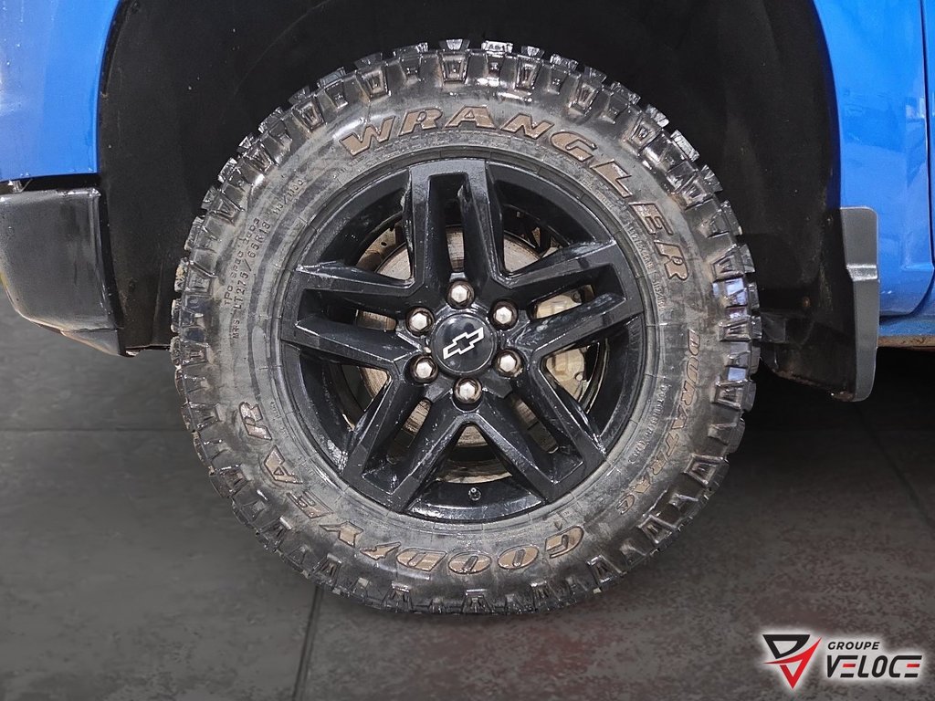 2023 Chevrolet Silverado 1500 Custom Trail Boss in Riviere-du-Loup, Quebec - 7 - w1024h768px