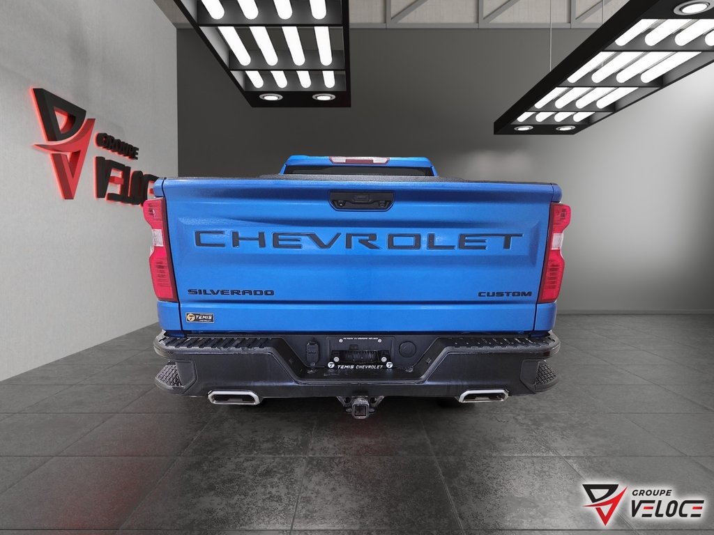 2023 Chevrolet Silverado 1500 Custom Trail Boss in Riviere-du-Loup, Quebec - 3 - w1024h768px