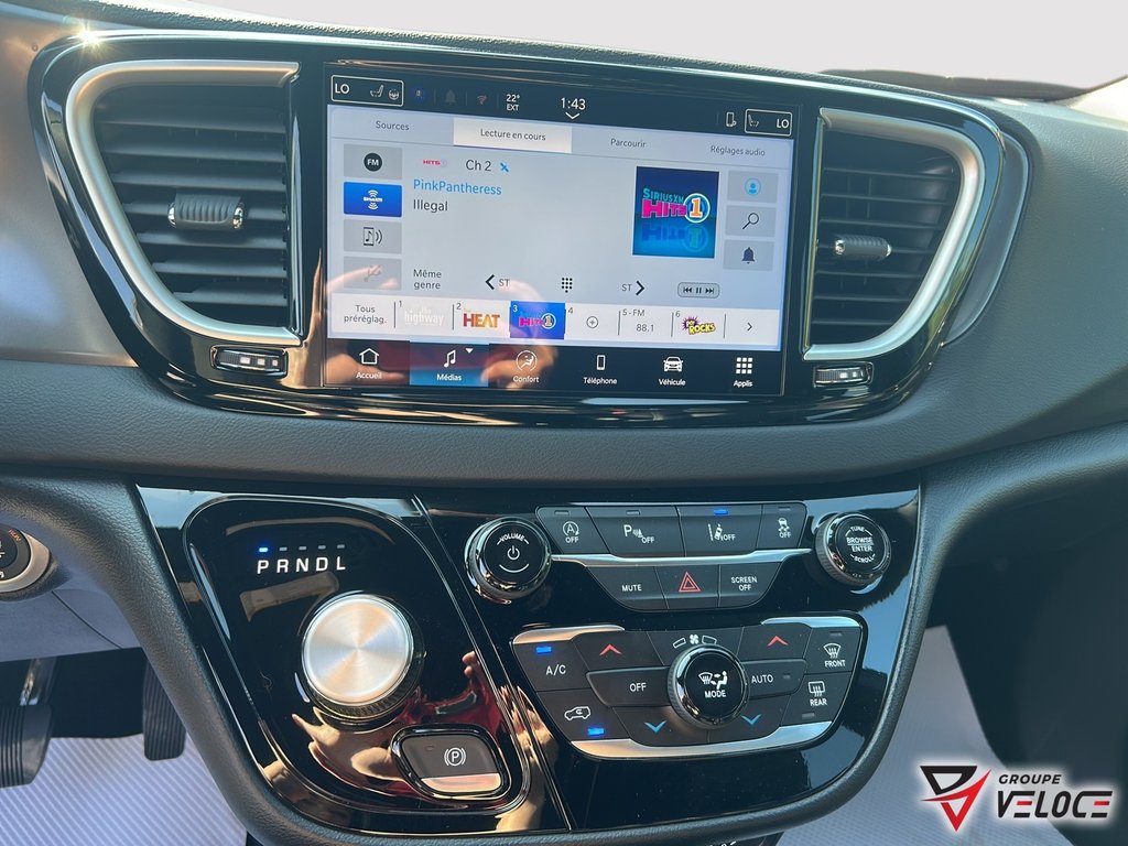 2025 Chrysler Grand Caravan SXT in Riviere-du-Loup, Quebec - 9 - w1024h768px