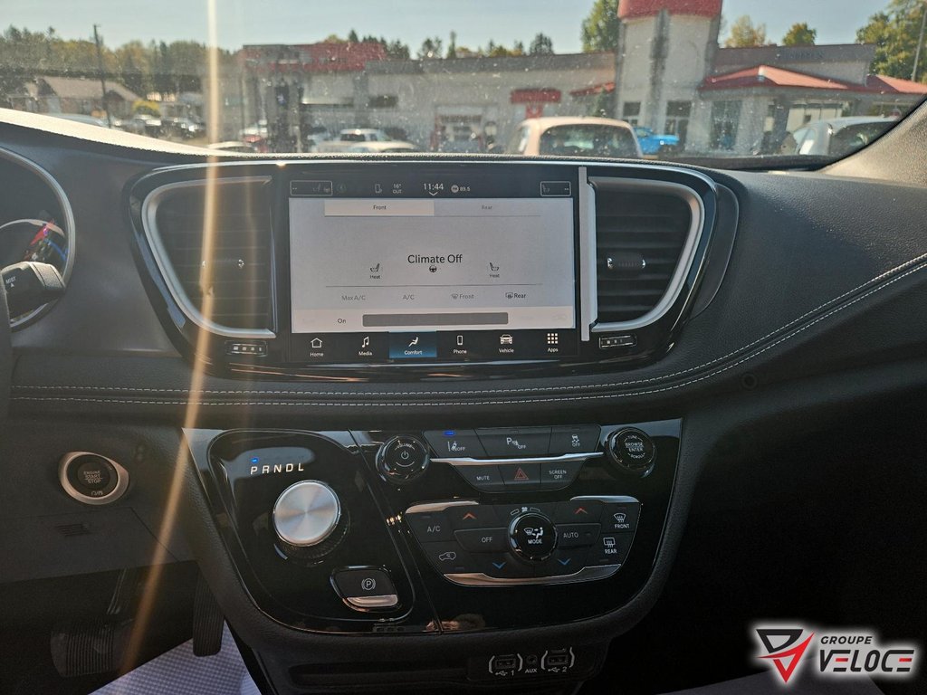Chrysler Pacifica Hybrid SELECT 2025 à Rivière-du-Loup, Québec - 15 - w1024h768px