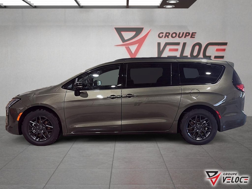 Chrysler Pacifica SELECT 2027 à Rivière-du-Loup, Québec - 5 - w1024h768px